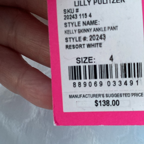 Lilly Pulitzer skinny ankle pants. Size 4 compliments any blouse. - Picture 7 of 8